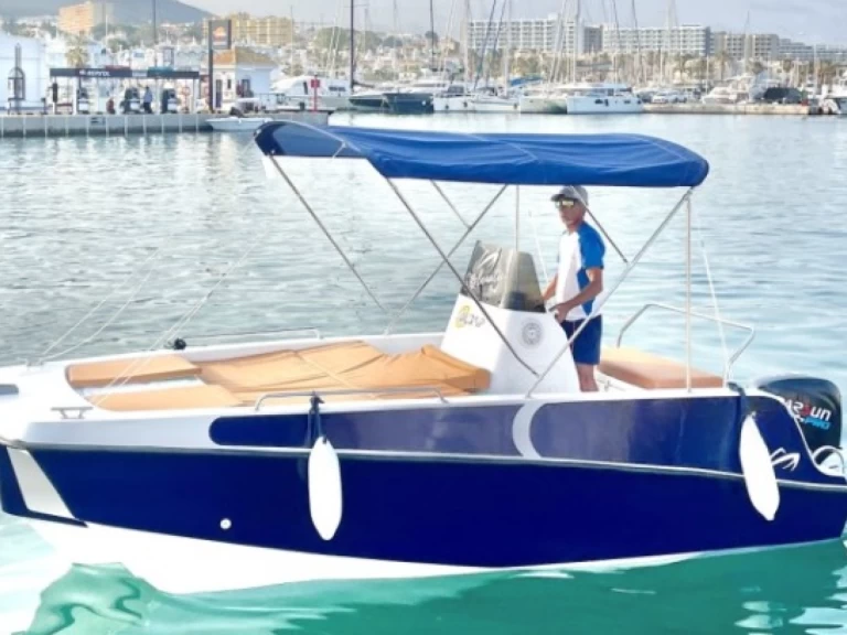 Olbap TR5 charter bareboat eller skeppad i Malaga 