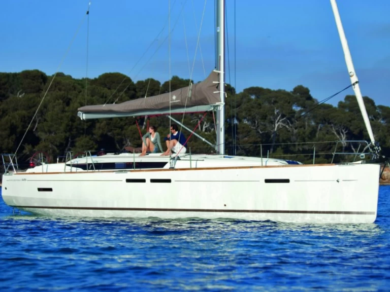 Hyr en Jeanneau Sun Odyssey 449 Kos  