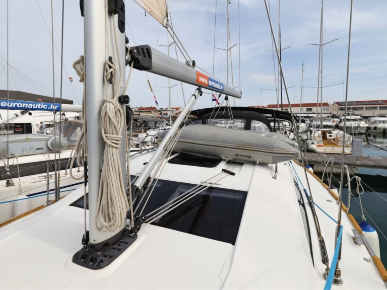 Båtuthyrning Elan Impression 45.1 i Pirovac på Samboat 