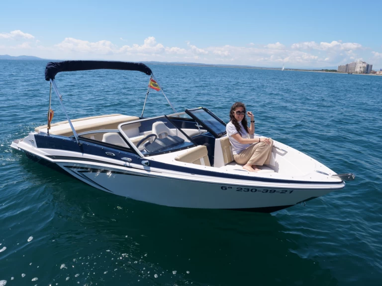 Glastron GT 185 charter bareboat eller skeppad i Empuriabrava
