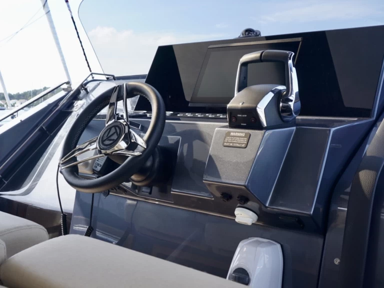 Hyra Motorbåt  med eller utan skeppare Tesoro Mahon 