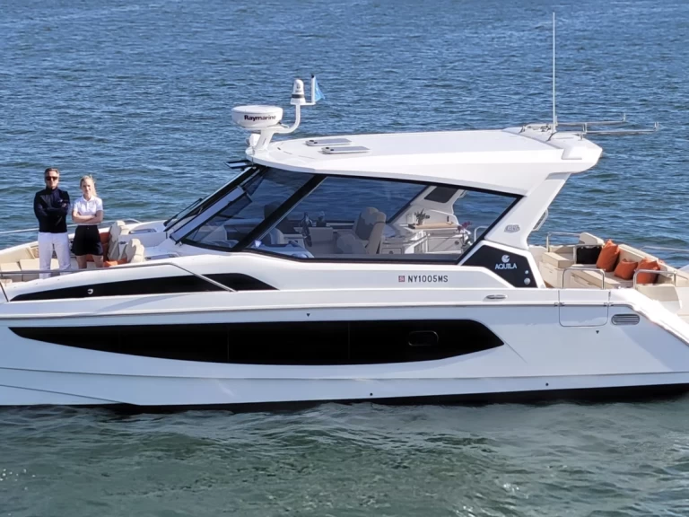Uthyrning Lyx yacht Aquila med en båtlicens 