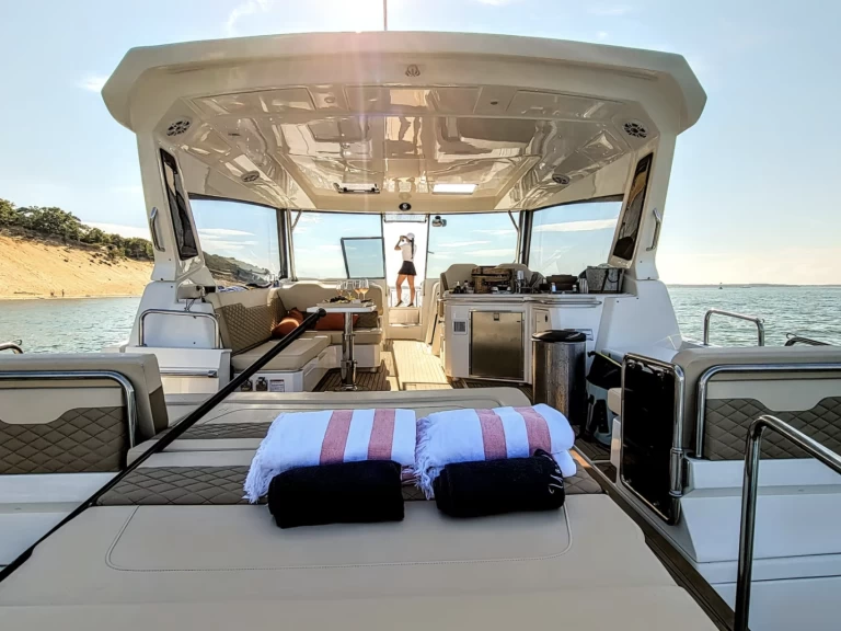 Uthyrning Montauk Harbor - Aquila Aquila 36 Sport av Samboat 
