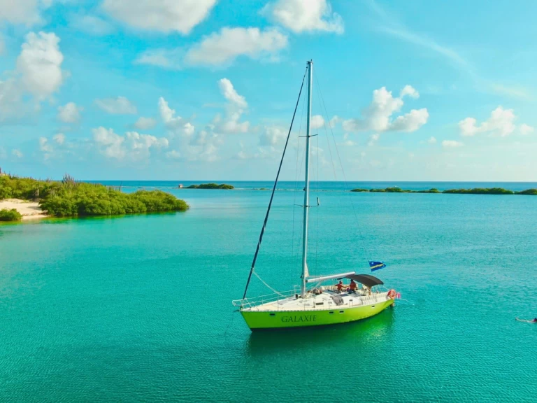 Båtuthyrning Kirie Feeling 486 i Willemstad på Samboat 