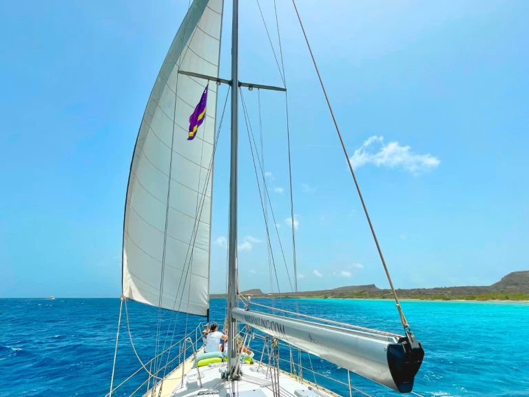 Uthyrning Segelbåt  Kirie med en båtlicens 