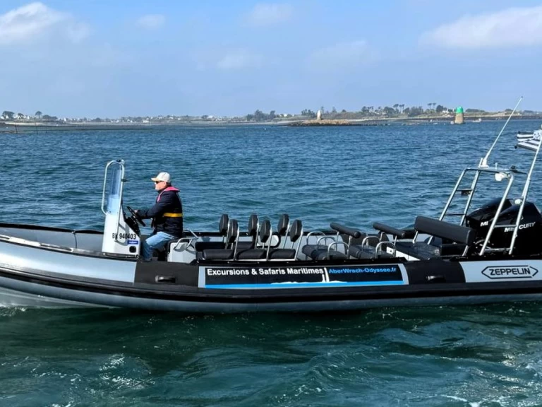 Hyra RIB med eller utan skeppare Zeppelin Landéda 