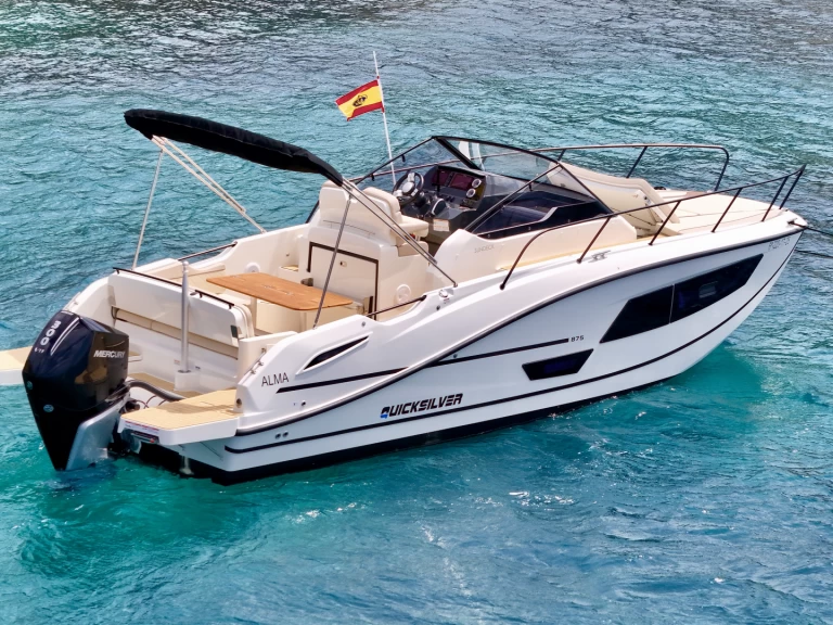 Hyra Motorbåt  med eller utan skeppare Quicksilver Puerto Campomanes Greenwich 