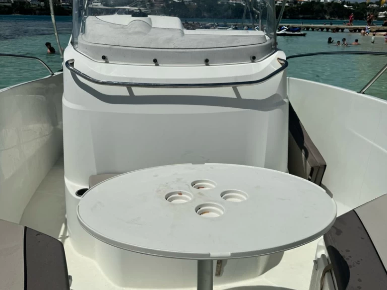 Båtuthyrning Jeanneau Cap Camarat 7.5 CC i Pointe-à-Pitre på Samboat 