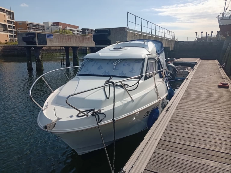 Hyr en Quicksilver Activ 640 Weekend Le Havre 
