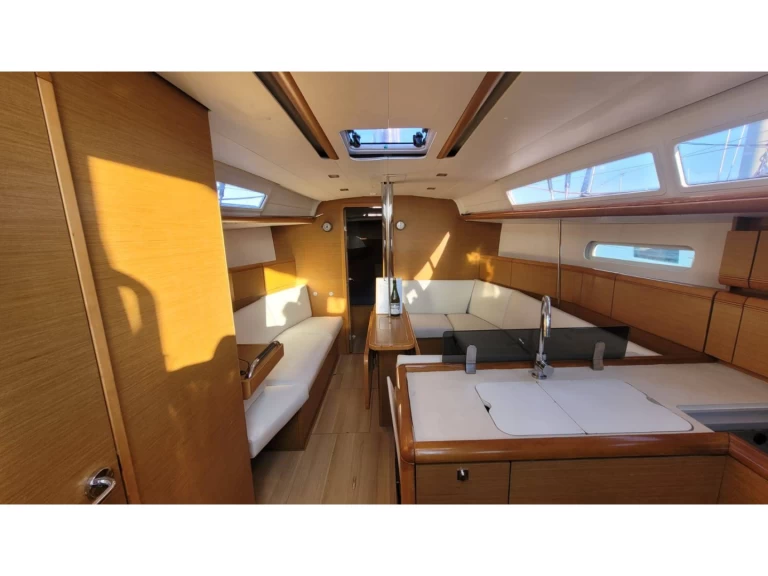 Yacht charter Saint-Quay-Portrieux billig Sun Odyssey 379 Dl