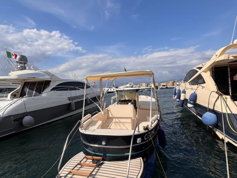 Motorbåt  för uthyrning Sorrento till det bästa priset 