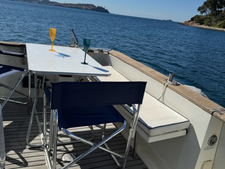 Yacht charter Portoferraio billig 840 wa
