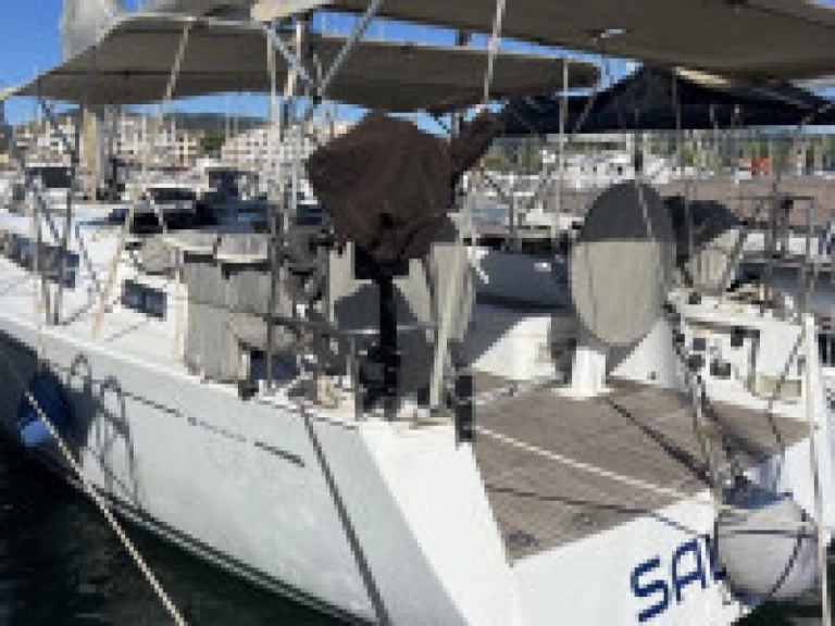 Uthyrning Segelbåt  Grand Soleil med en båtlicens 