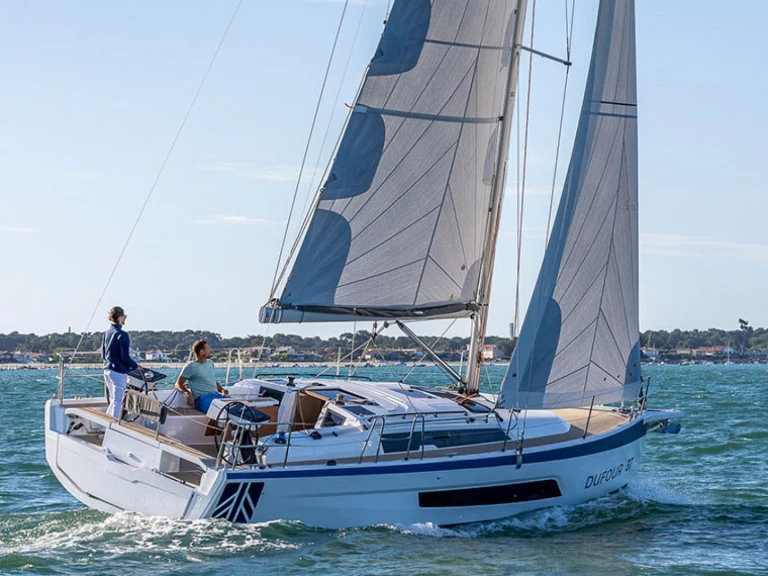 Hyr en Dufour Dufour 37 Larmor-Plage 