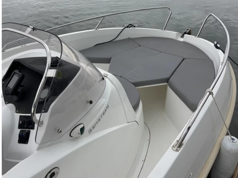 Hyra Motorbåt  med eller utan skeppare Bénéteau Palavas-les-Flots 