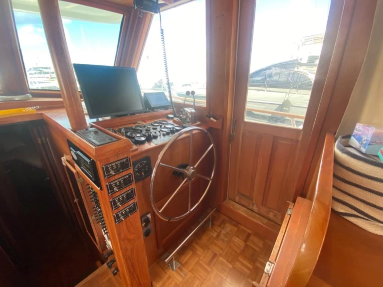 Yacht charter Palermo billig europa 40