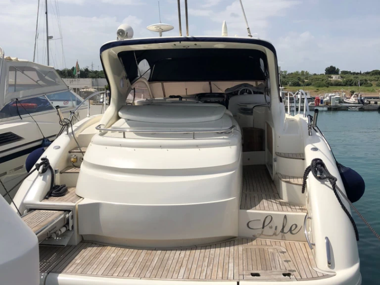 Uthyrning Polignano a Mare - Azimut Atlantis 47 av Samboat 