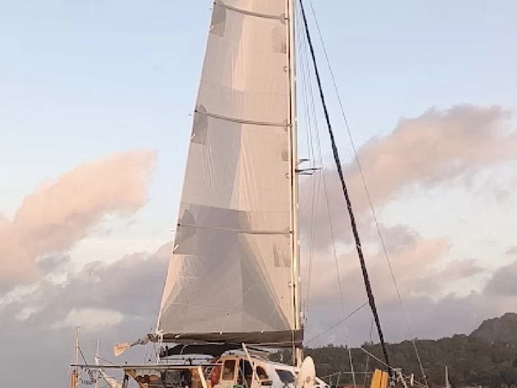 Uthyrning Katamaran  i Fare - Outremer Danson 40+2