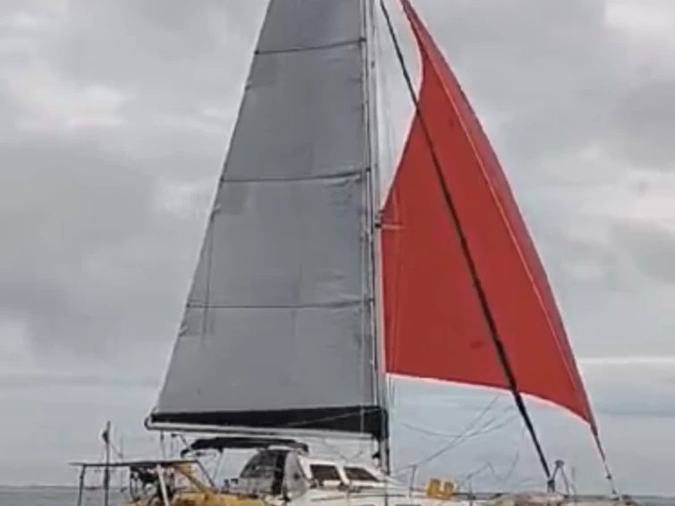 Uthyrning Katamaran  Outremer med en båtlicens 
