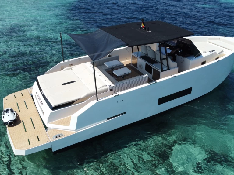 Yacht charter Ibiza Town billig D42 Open