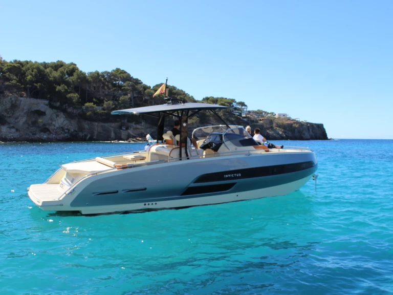 Hyr en Invictus  GT 320 El Toro 