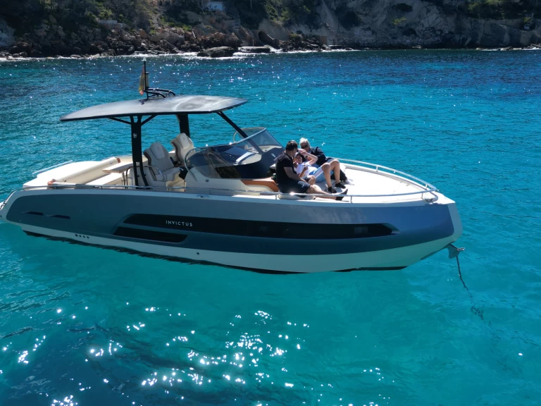 Motorbåt  för uthyrning El Toro till det bästa priset 