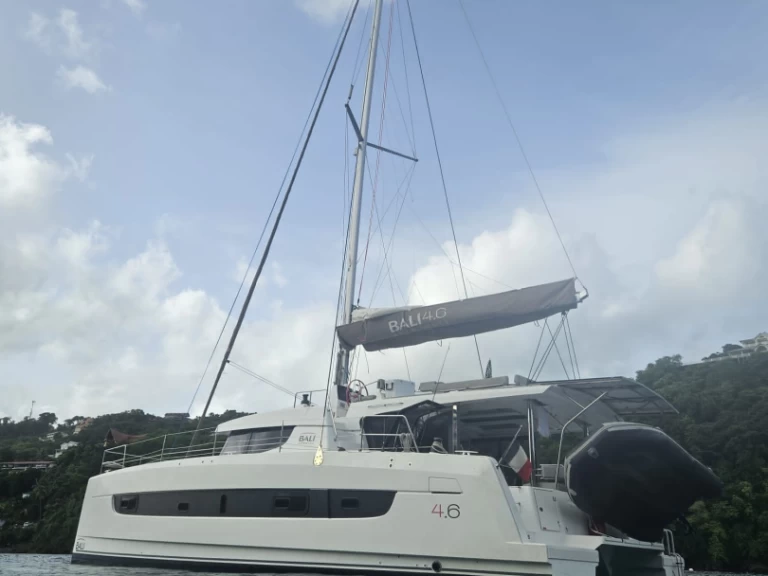 Båtuthyrning BALI 4.6 4 CABINES BALI 4.6  i Le Marin på Samboat 