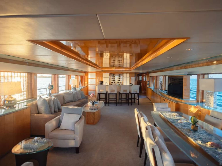 Hyra Lyx yacht med eller utan skeppare Johnson Sankt Martin 