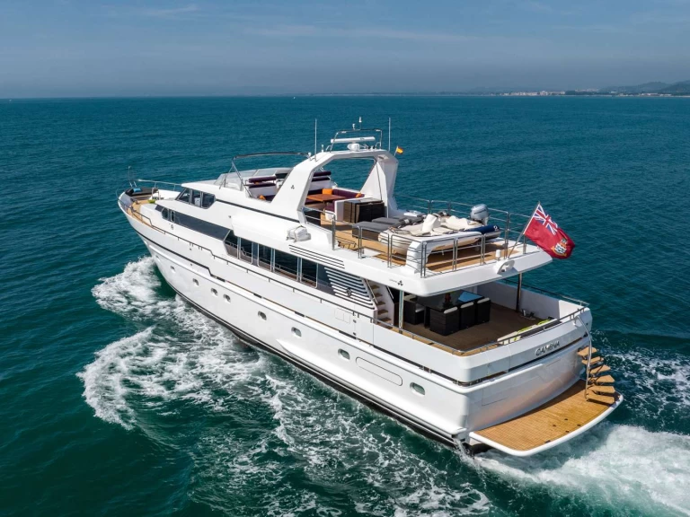 Hyr en DE VRIES CAMENA II Olbia 