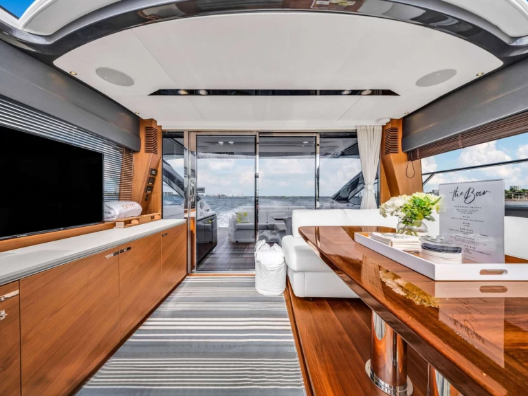 Yacht charter Sag Harbor billig Tatou
