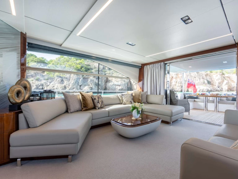 Yacht charter Palma de Mallorca billig MIO BARCO 