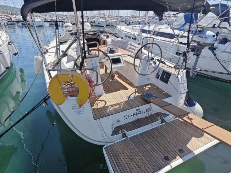 Hyr en Bavaria Cruiser 34 Punat 