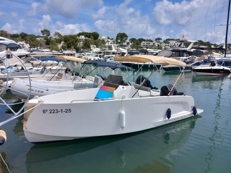 Uthyrning Motorbåt  MAK BOATS med en båtlicens 
