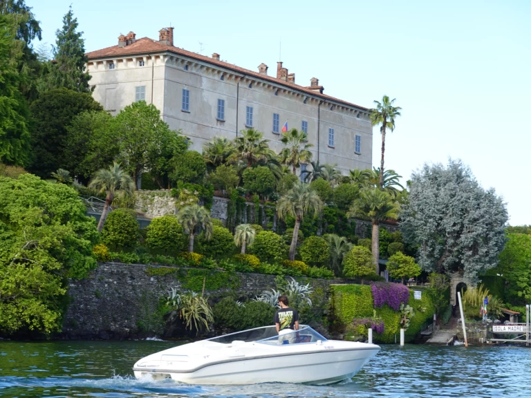 Yacht charter Stresa billig Start 21