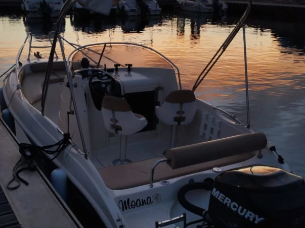 Yacht charter Six-Fours-les-Plages billig 540