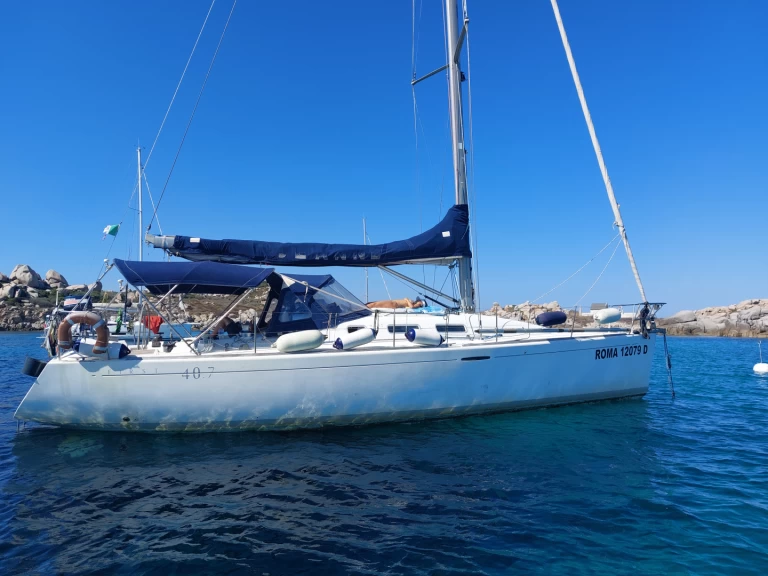 Yacht charter La Spezia billig First 40.7