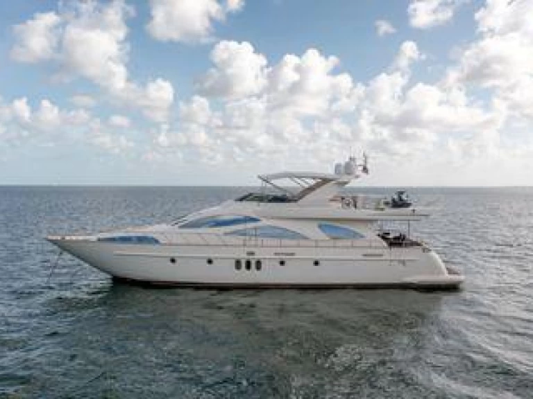 Yacht charter Miami  billig Azimut 90