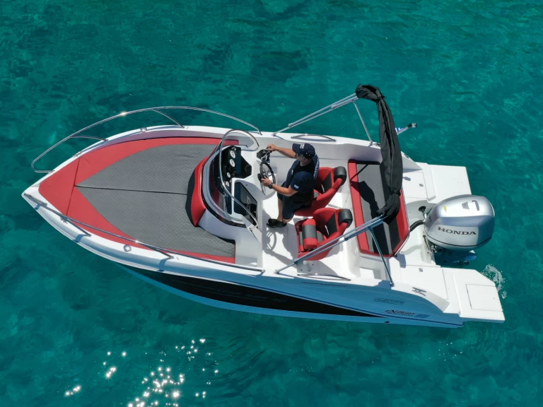 Uthyrning Motorbåt  Okiboats med en båtlicens 