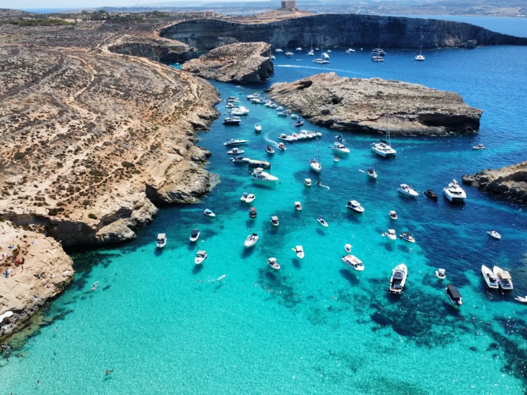 Saver Saver 690 Open charter bareboat eller skeppad i Ċirkewwa