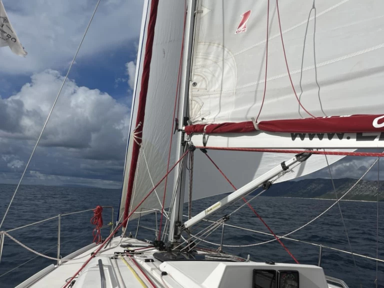Uthyrning Cavtat - Elan Elan 350 Performance av Samboat 