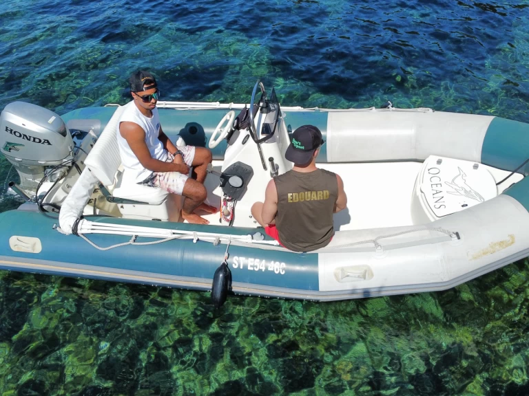 Uthyrning RIB Bombard med en båtlicens 