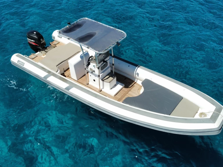 Hyra RIB med eller utan skeppare Sea Water Arbatax Port 