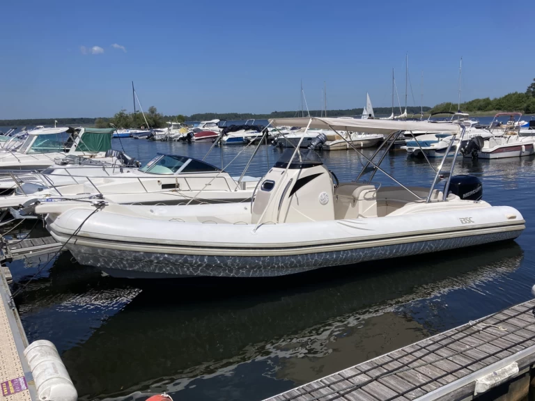 Bsc 80 Ocean charter bareboat eller skeppad i Sanguinet