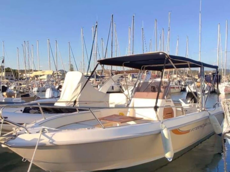 Terminal Boat 21 Freestyle charter bareboat eller skeppad i Salerno