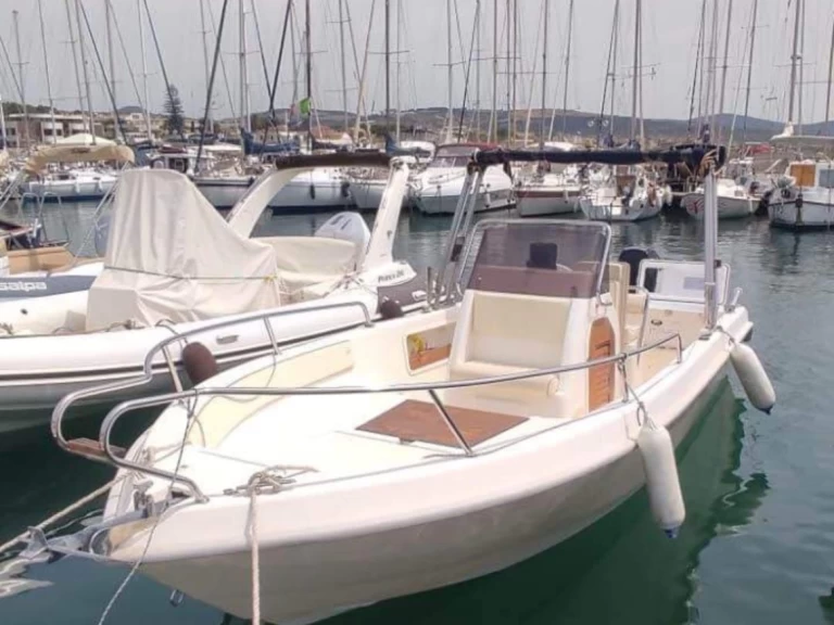 Uthyrning Salerno - Terminal Boat 21 Freestyle av Samboat 