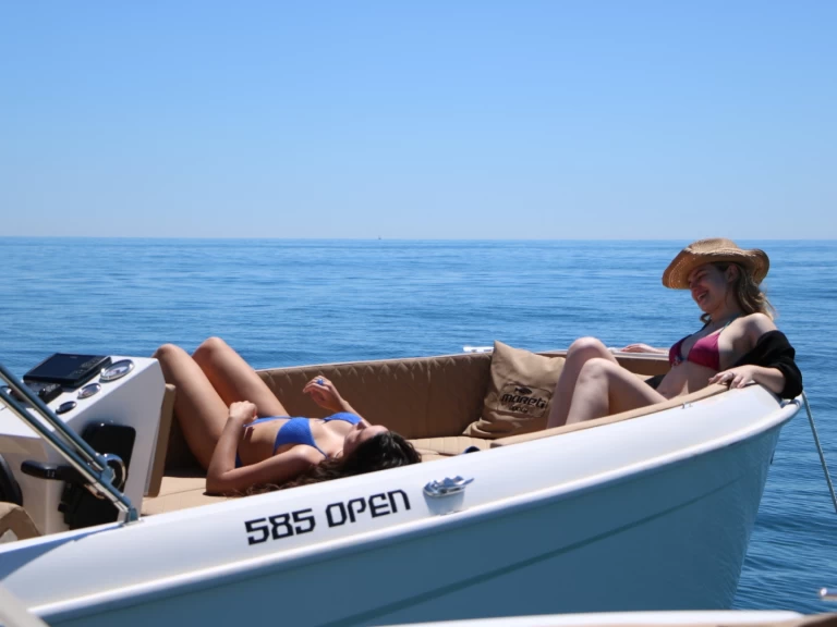 Motorbåt  för uthyrning Mataró till det bästa priset 