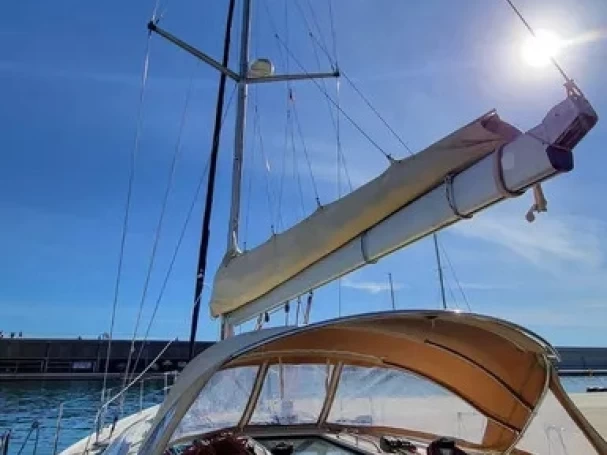 Hyr en Jeanneau New Co Jeanneau Sun Odyssey 49 Port Grimaud 