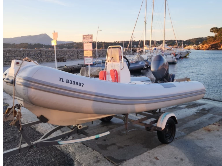 Uthyrning RIB i Le Pradet - Pneumatiques  Apex A15