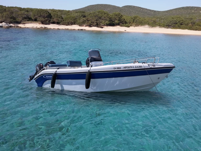Yacht charter Agía Kiriakí billig Blu Water 170
