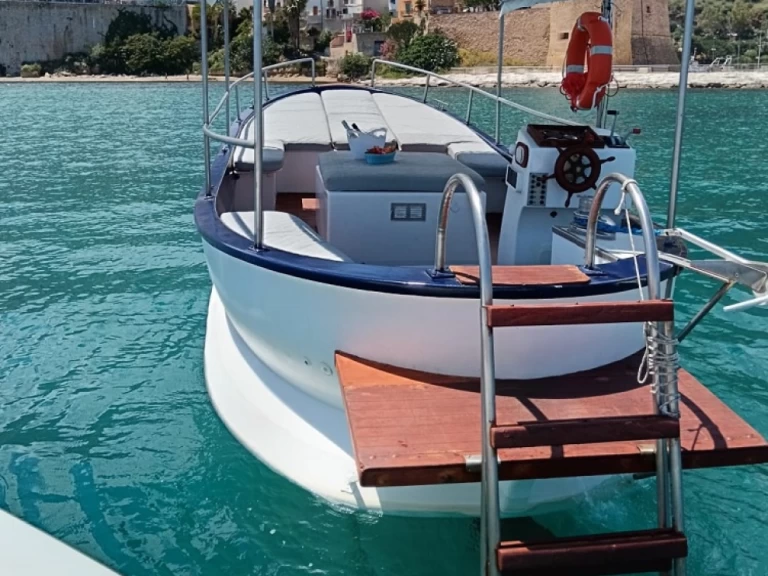 Uthyrning Motorbåt  i Castellammare del Golfo - Gozzo Gozzo
